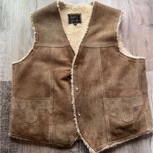 Vintage 1970s, genuine leather in sheepskin men’s vest, size 50